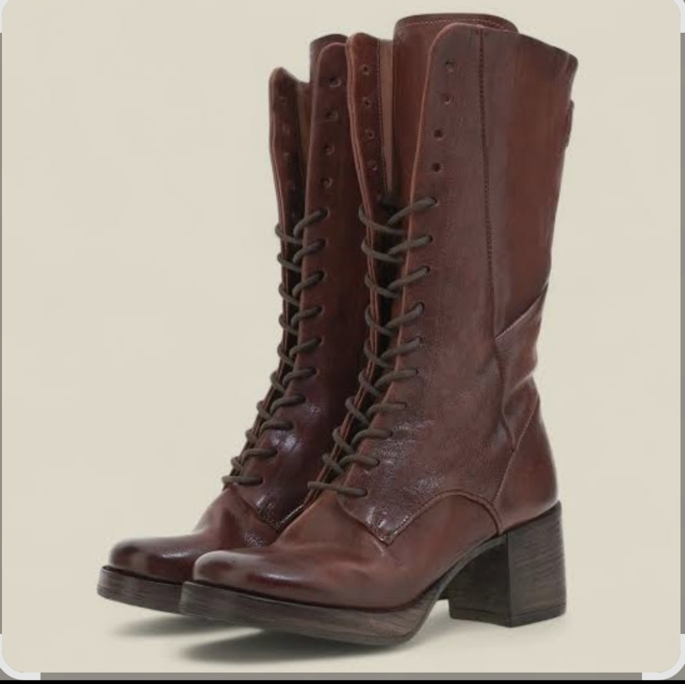 A. S. 98 PAX BOOTS NWB 38